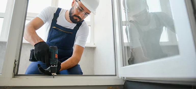 Replace Broken Window Pane in Carrollwood, FL